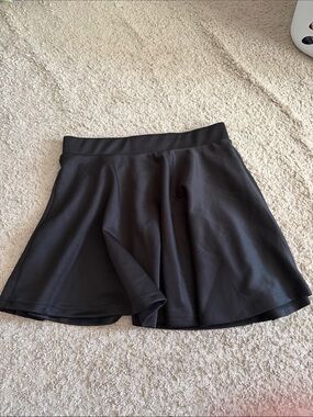 Spirit Halloween Black Flared Women’s Skirt